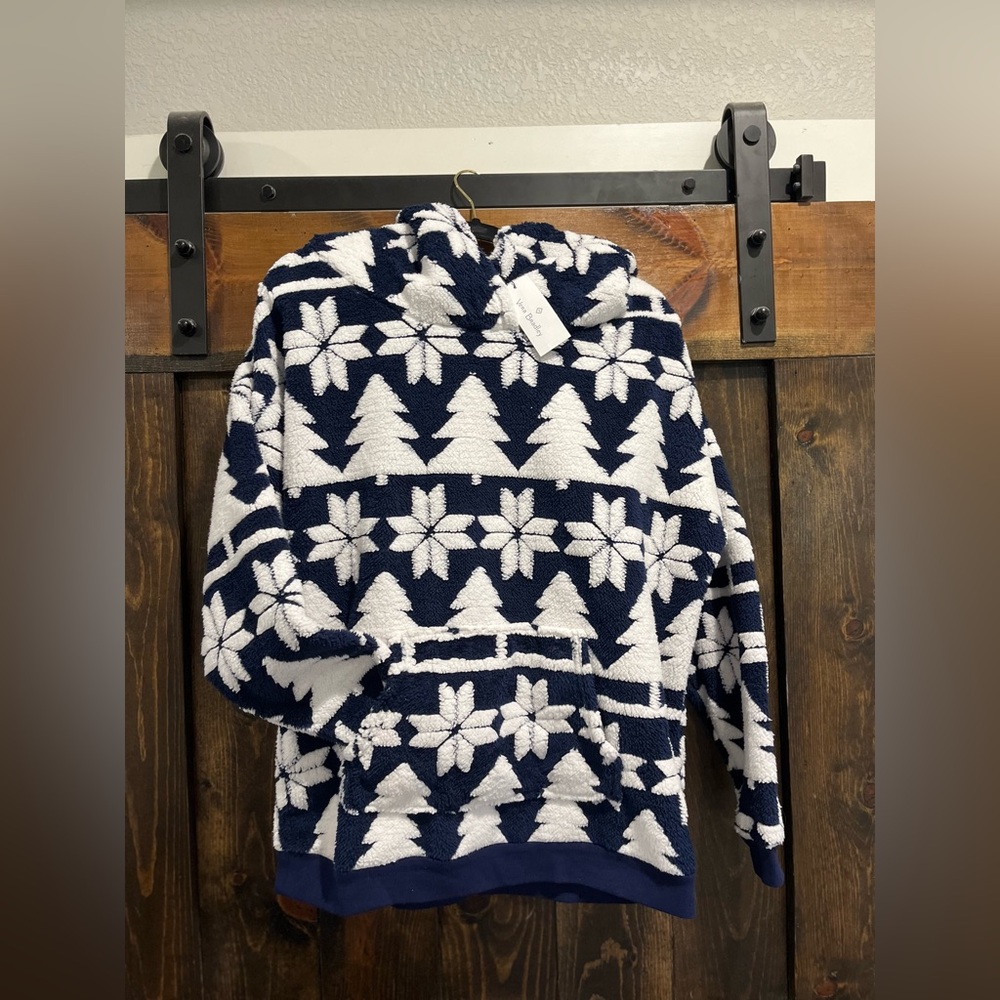 ❄️ Vera Bradley loungewear: pants size M🌲hoodie size L
